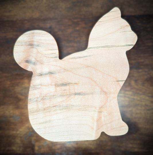 Photo of the back of this cat valet tray showcasing the gorgeous Appalachian curly maple natural wood grain made in Asheville, NC.