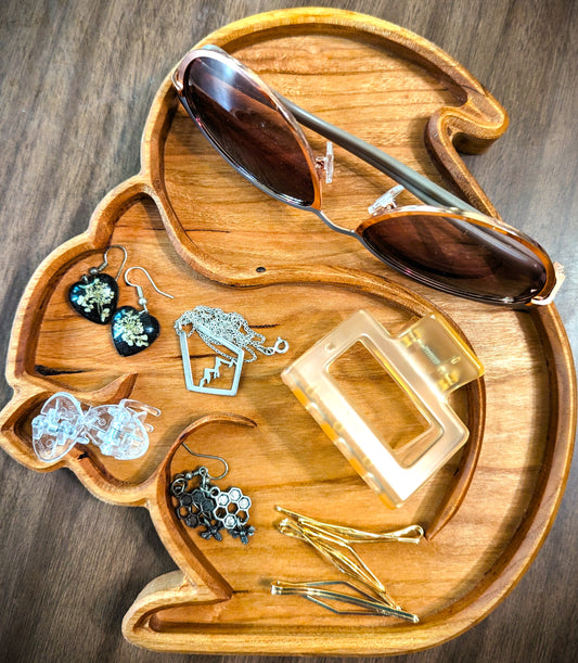 This jewelry tray is perfect for hair pins, sunglasses, ammo, and other small items. Valet tray for home organization.